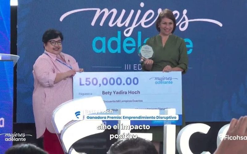 Mujeres Adelante: un ejemplo de integridad y liderazgo en el mundo empresarial